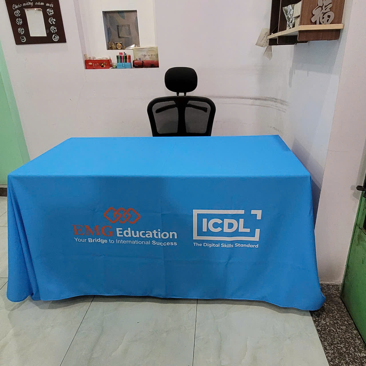 KHĂN TRẢI BÀN LOGO RIÊNG - MẪU 6