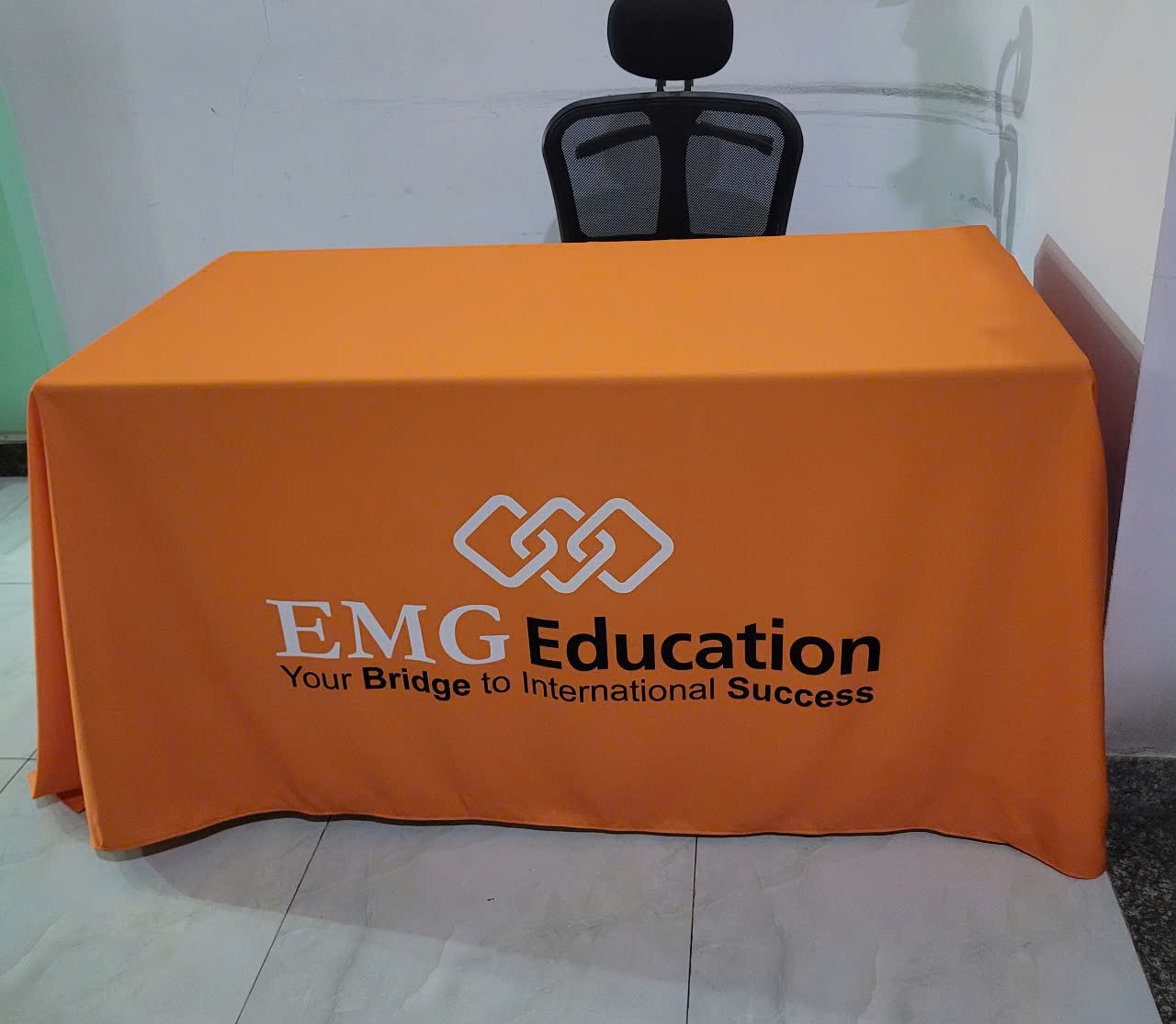 KHĂN TRẢI BÀN LOGO RIÊNG - MẪU 8