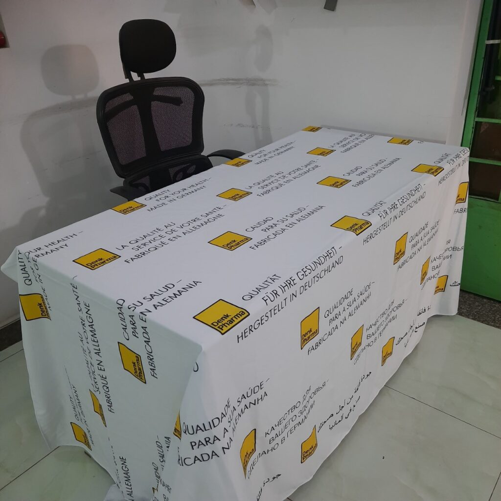 KHĂN TRẢI BÀN TRANG TRÍ - MẪU 3