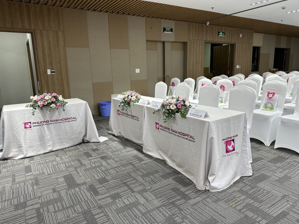 KHAN TRAI BAN TRANG TRI - MAU 8